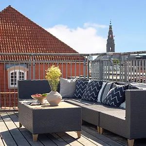 Sanders Leaves - Cute One-bedroom With A Large Rooftop Terrace Apartment Kopenhagen