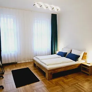 Royal - Opera Apartment Wien